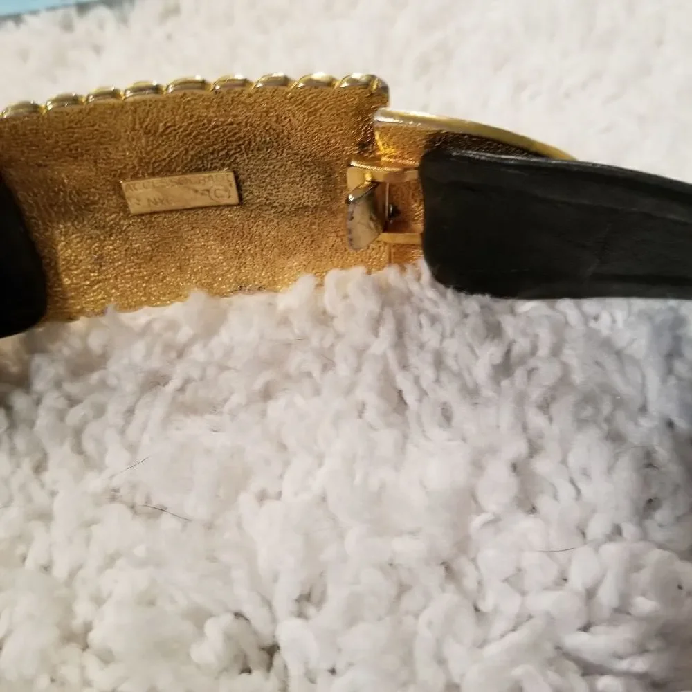 Vtg Accessocraft NYC Black/Gold Belt